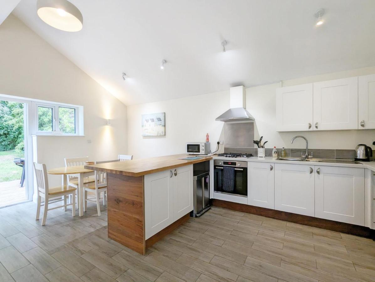 Villa Millside, Bosham Esterno foto